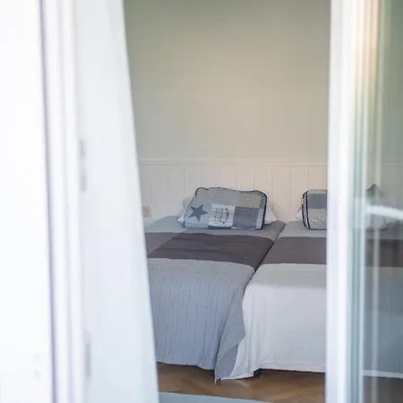 Né-ko Apartmanház *
