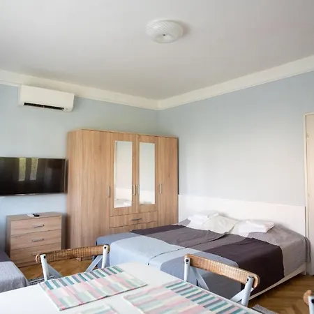 Né-ko Apartmanház *